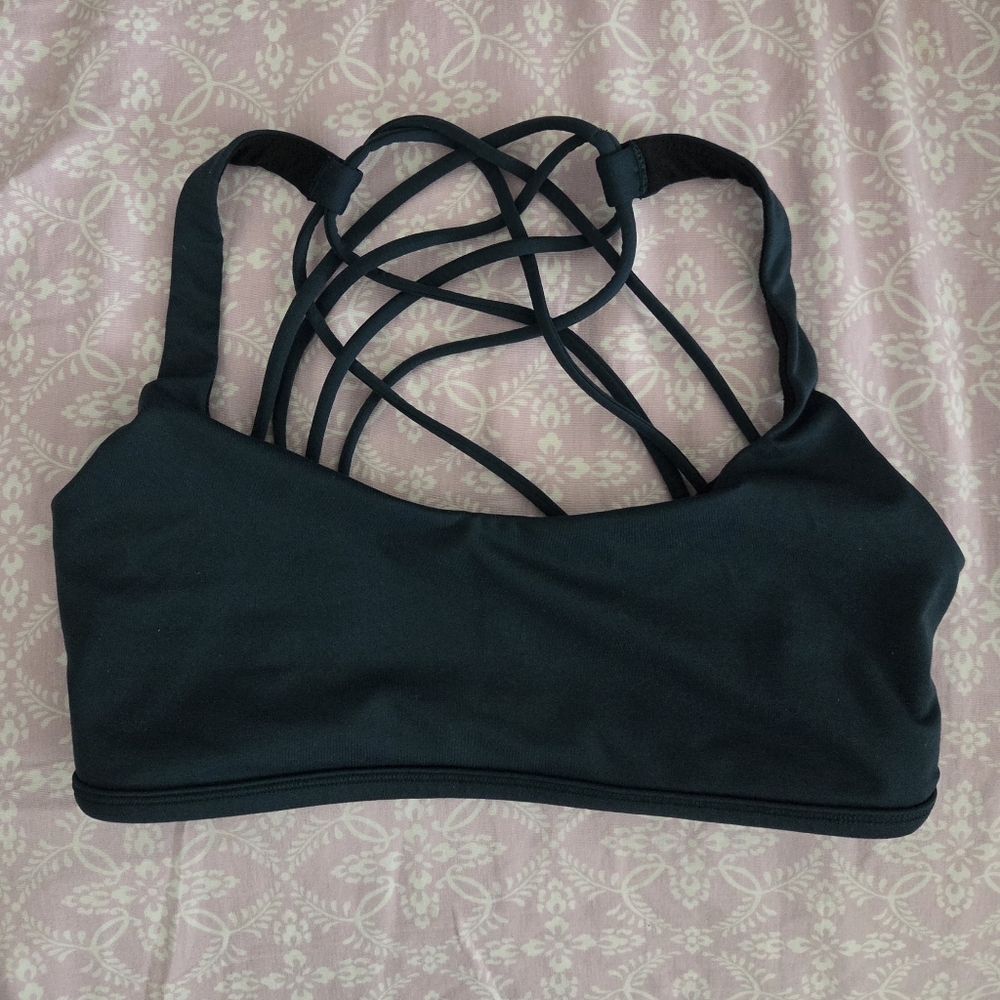 Lululemon Strappy Sports Bralette - Dark Teal. Size 8.